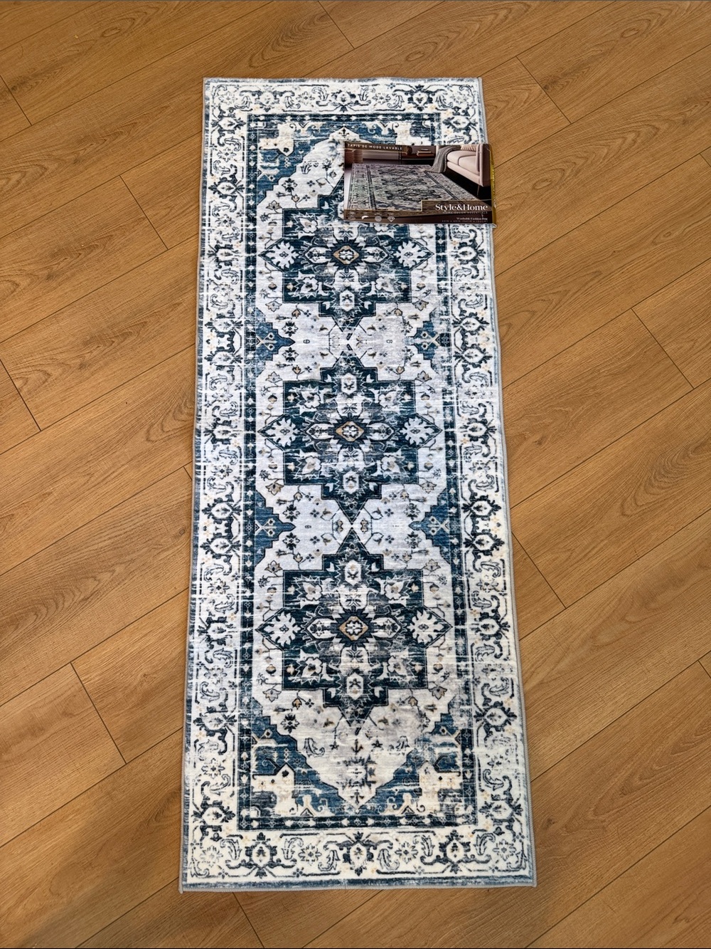 Blue and White Decorative Runner Rug, STYLE&HOME. NWT- 22”x60”